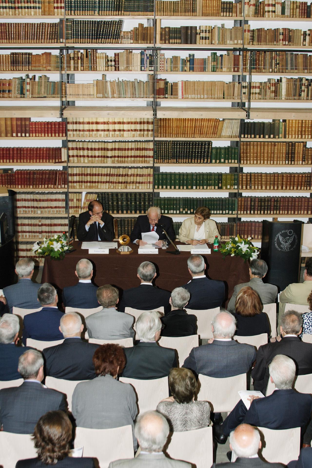 Inaugurazione della sede della Biblioteca dell'Accademia nazionale delle Scienze detta dei XL presso le Scuderie Vecchie di Villa Torlonia, 2007 - CC BY-SA Accademia Nazionale delle Scienze, detta dei XL
